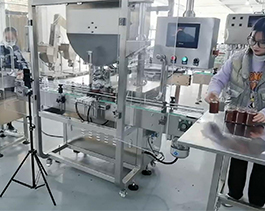 2021款醬料極速灌裝機(jī)，挑戰(zhàn)多頭醬料灌裝系統(tǒng)100天